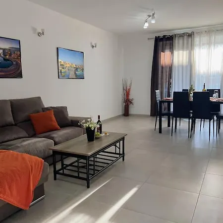 Appartamento Modern In *