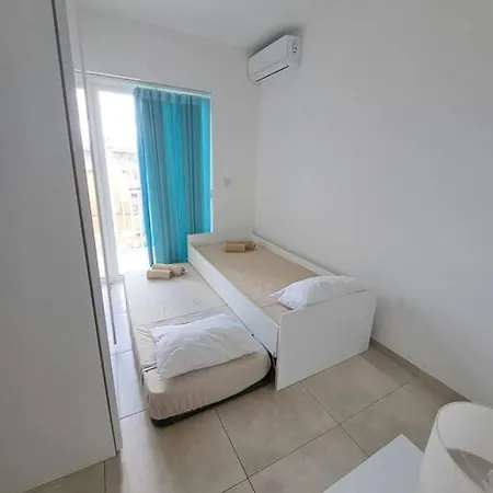 Modern In * Gzira