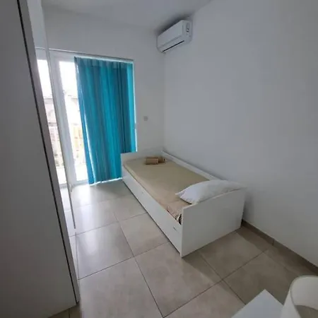 Apartament Modern In